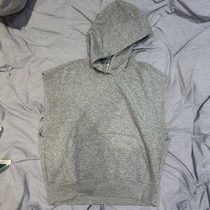 Uniqlo Women’s Gray Sleeveless Hoodie